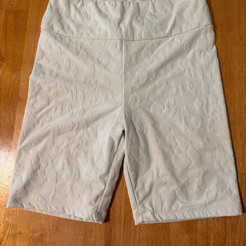 Twenty Cream Textured Bike Shorts